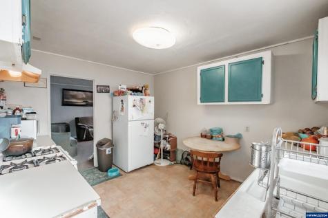 1248 1st Avenue Sweet Home OR 97386