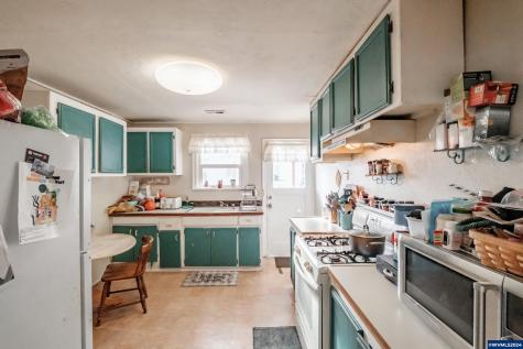 1248 1st Avenue Sweet Home OR 97386