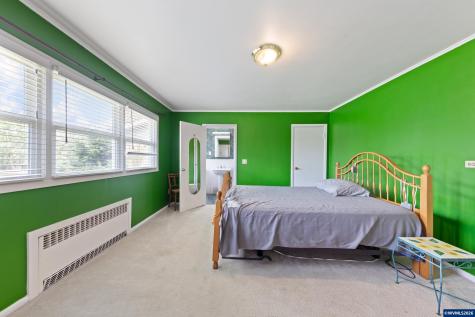 693 SW Hayter Street Dallas OR 97338