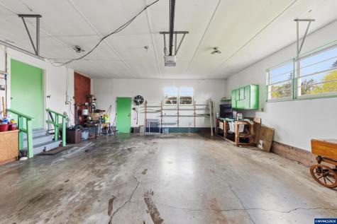 693 SW Hayter Street Dallas OR 97338