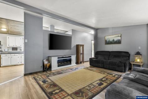 3543 Crooked Finger Road NE Scotts Mills OR 97375