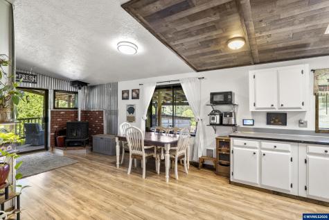 3543 Crooked Finger Road NE Scotts Mills OR 97375