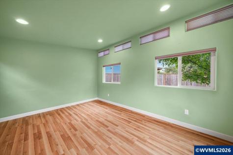 1978 Lyon Street SW Albany OR 97322