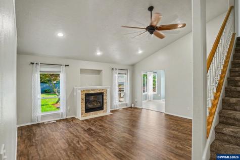 812 SW 8th Street Sublimity OR 97385