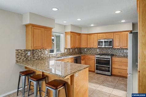 812 SW 8th Street Sublimity OR 97385