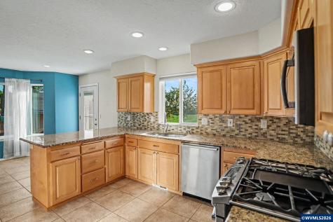 812 SW 8th Street Sublimity OR 97385