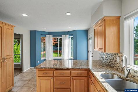 812 SW 8th Street Sublimity OR 97385