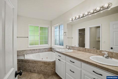 812 SW 8th Street Sublimity OR 97385