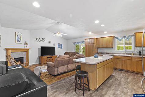 33057 Sequoia Street Tangent OR 97389
