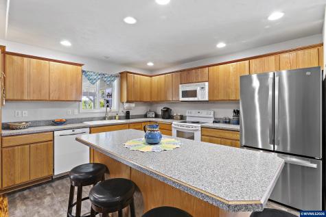 33057 Sequoia Street Tangent OR 97389