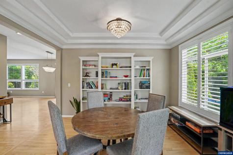 5911 SW Banyon Circle Corvallis OR 97333