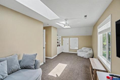 5911 SW Banyon Circle Corvallis OR 97333