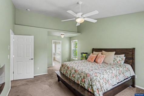 5911 SW Banyon Circle Corvallis OR 97333