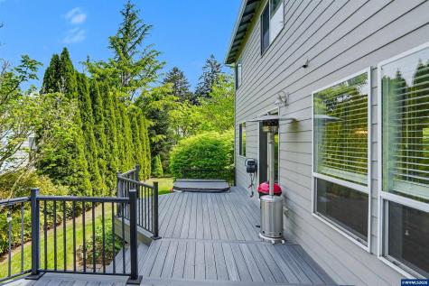 5911 SW Banyon Circle Corvallis OR 97333