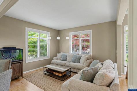 5911 SW Banyon Circle Corvallis OR 97333