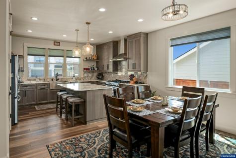 677 NW Crater Lake Drive Dallas OR 97338