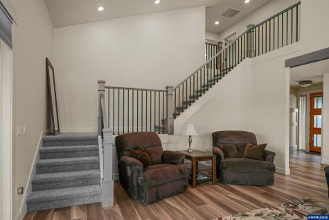 677 NW Crater Lake Drive Dallas OR 97338