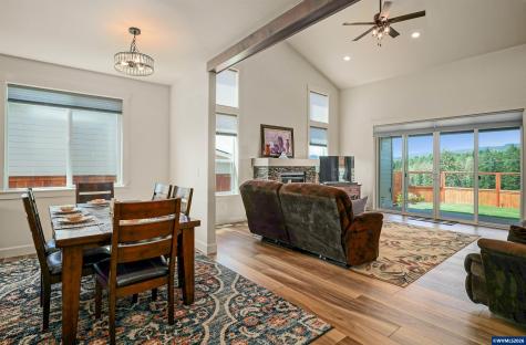 677 NW Crater Lake Drive Dallas OR 97338