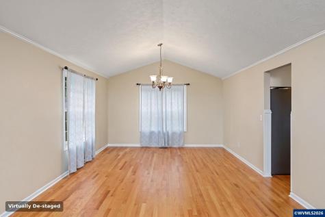 920 Sunmist Court SE Salem OR 97306