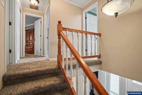 920 Sunmist Court SE Salem OR 97306