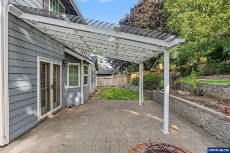 920 Sunmist Court SE Salem OR 97306