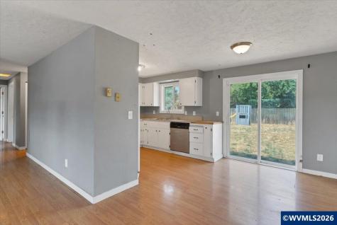 1535 W Oak Street Lebanon OR 97355