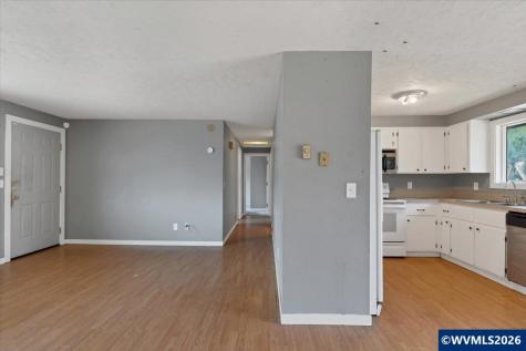 1535 W Oak Street Lebanon OR 97355