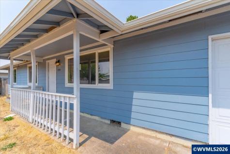 1535 W Oak Street Lebanon OR 97355