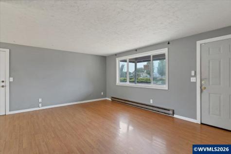1535 W Oak Street Lebanon OR 97355