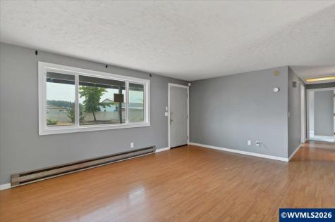 1535 W Oak Street Lebanon OR 97355