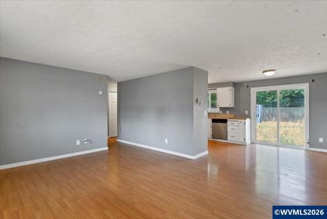 1535 W Oak Street Lebanon OR 97355