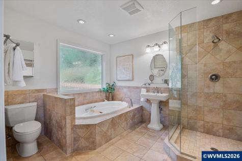 1665 Perrydale Road Dallas OR 97338