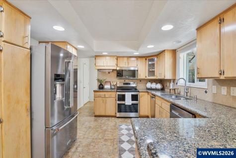 1665 Perrydale Road Dallas OR 97338