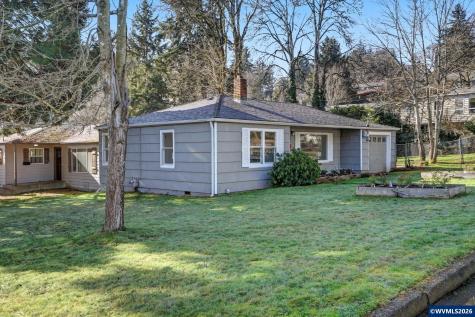 820 West Vista Avenue S Salem OR 97302