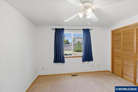 835 Sunflower Lane Lebanon OR 97355