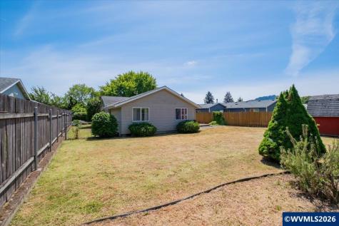 835 Sunflower Lane Lebanon OR 97355