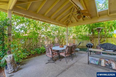 1229 Bent Grass Court NE Keizer OR 97303