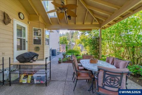 1229 Bent Grass Court NE Keizer OR 97303