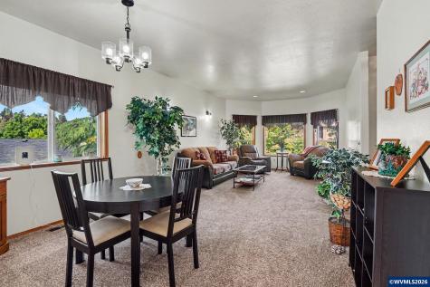 1795 Sunburst Terrace NW Salem OR 97304