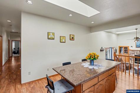 1795 Sunburst Terrace NW Salem OR 97304