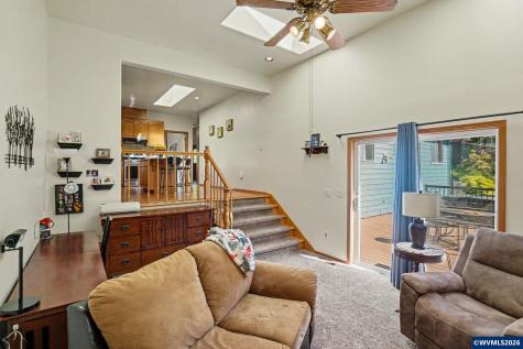 1795 Sunburst Terrace NW Salem OR 97304