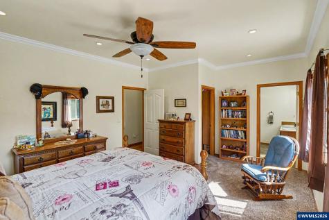 1795 Sunburst Terrace NW Salem OR 97304