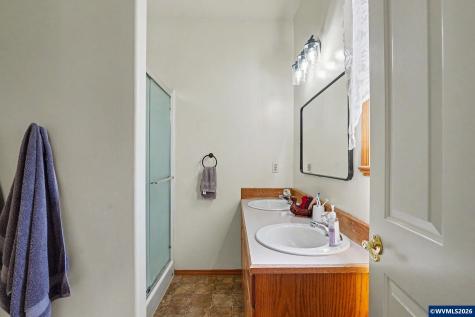 1795 Sunburst Terrace NW Salem OR 97304