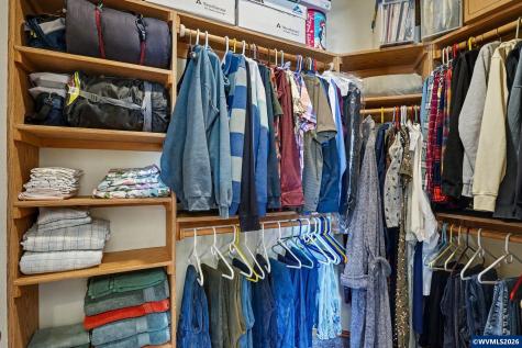 1795 Sunburst Terrace NW Salem OR 97304