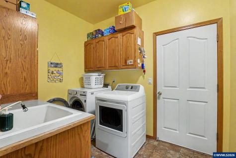 1795 Sunburst Terrace NW Salem OR 97304