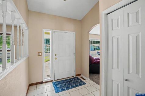 4699 Fuhrer Street NE Salem OR 97305