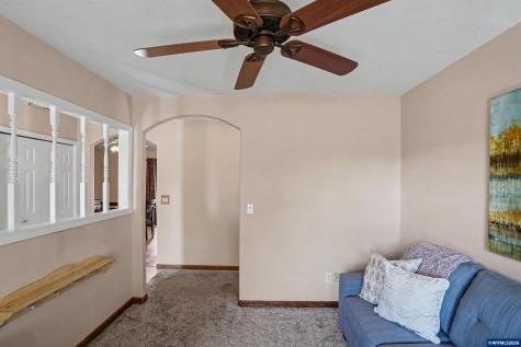 4699 Fuhrer Street NE Salem OR 97305
