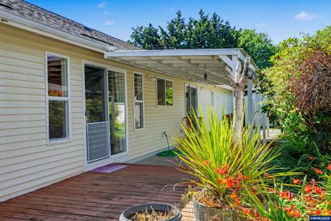 4699 Fuhrer Street NE Salem OR 97305