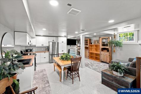 621 5th Avenue SE Albany OR 97321
