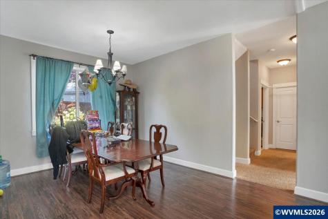 1340 West Meadows Drive NW Salem OR 97304